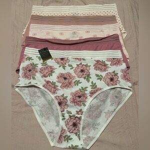 Kathy Ireland Soft Cream Lace Intimates 5 Pairs 1x